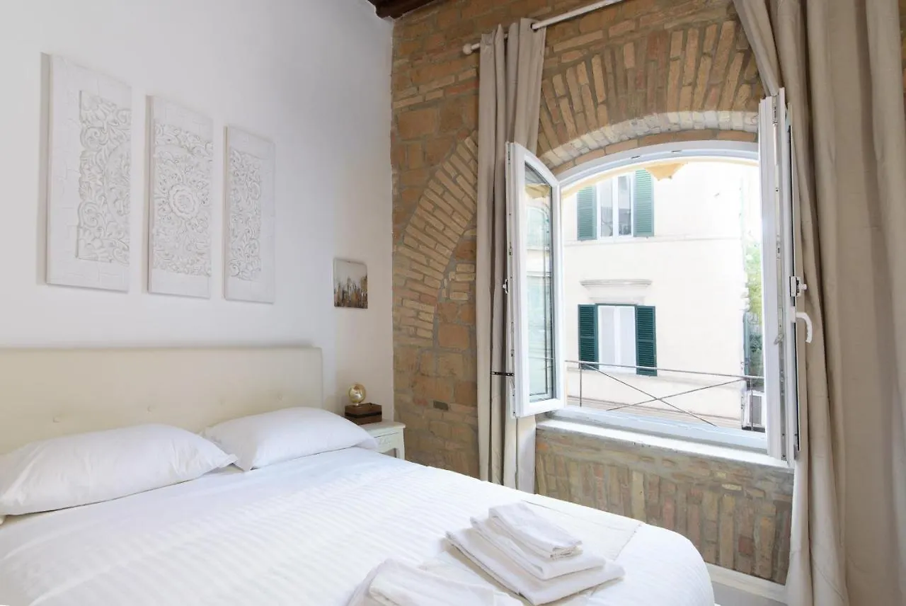 White Ostilia Apartments Rom Italien