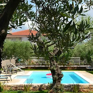  Ferienhaus Holiday Sverko Kroatien