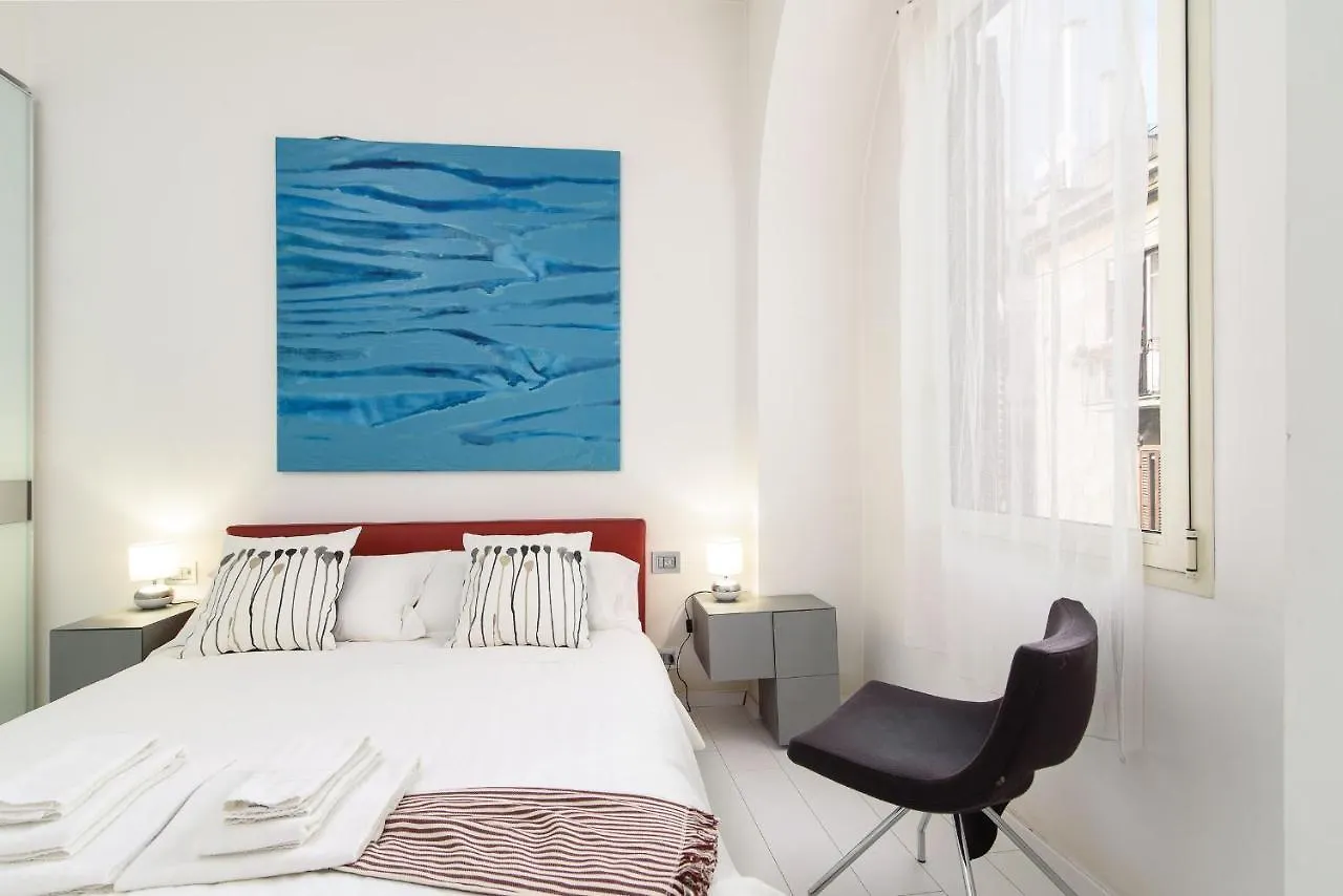 White Ostilia Apartments Roma Italia