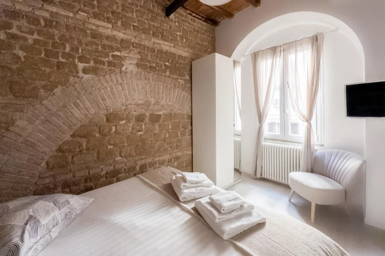 White Ostilia Apartments Roma 0*,  Italia